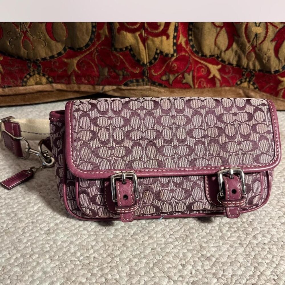 Beautiful Original 2000s Coach Purple Leather Y2K Bag Purse!